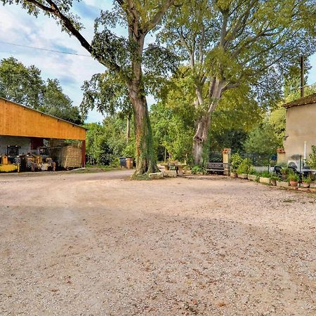 Lovely Home In Arles With Kitchen Экстерьер фото